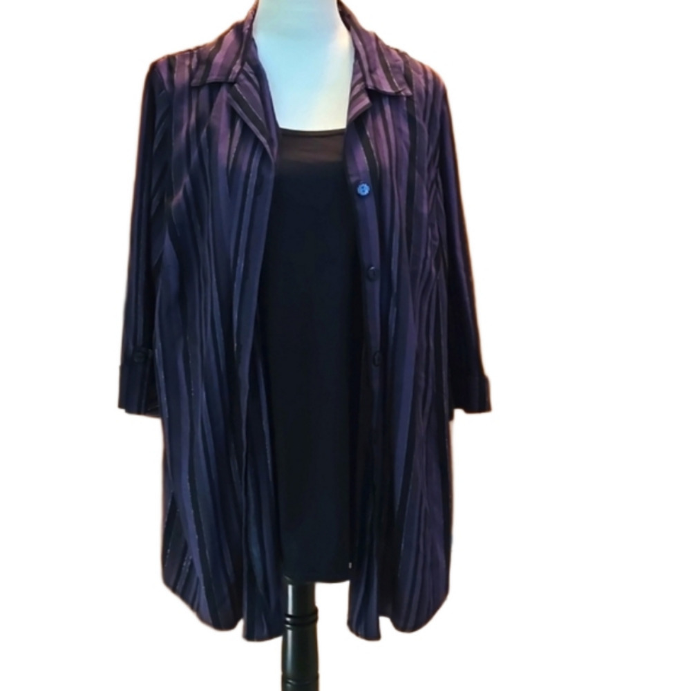 Maggie Barnes 2 in 1 Top Eggplant & Black with Metallic Threading Size 18W